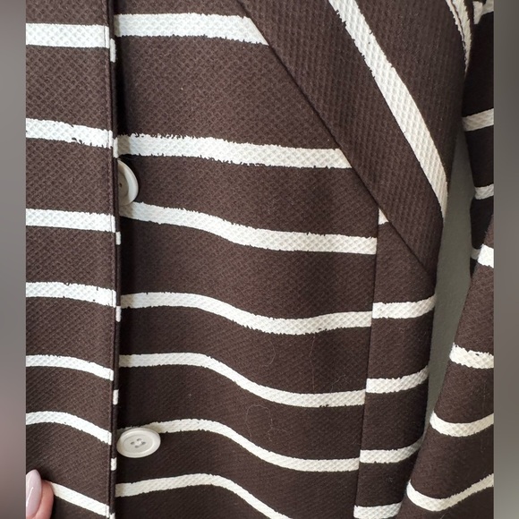 Isaac Mizrahi Brown & White Striped Blazer – Size 4 - Picture 15 of 17
